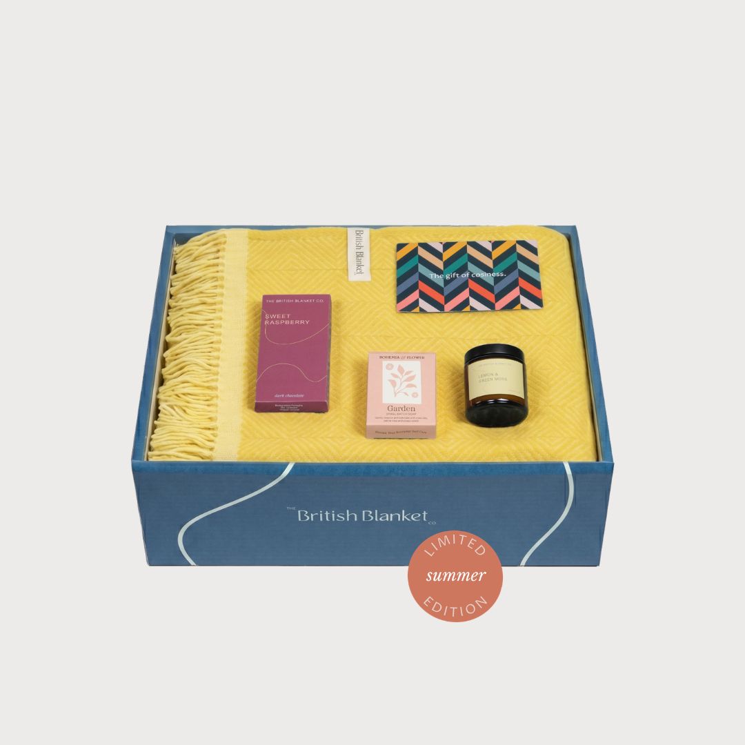 Summer Blanket Gift Box: Buttercup and Primrose