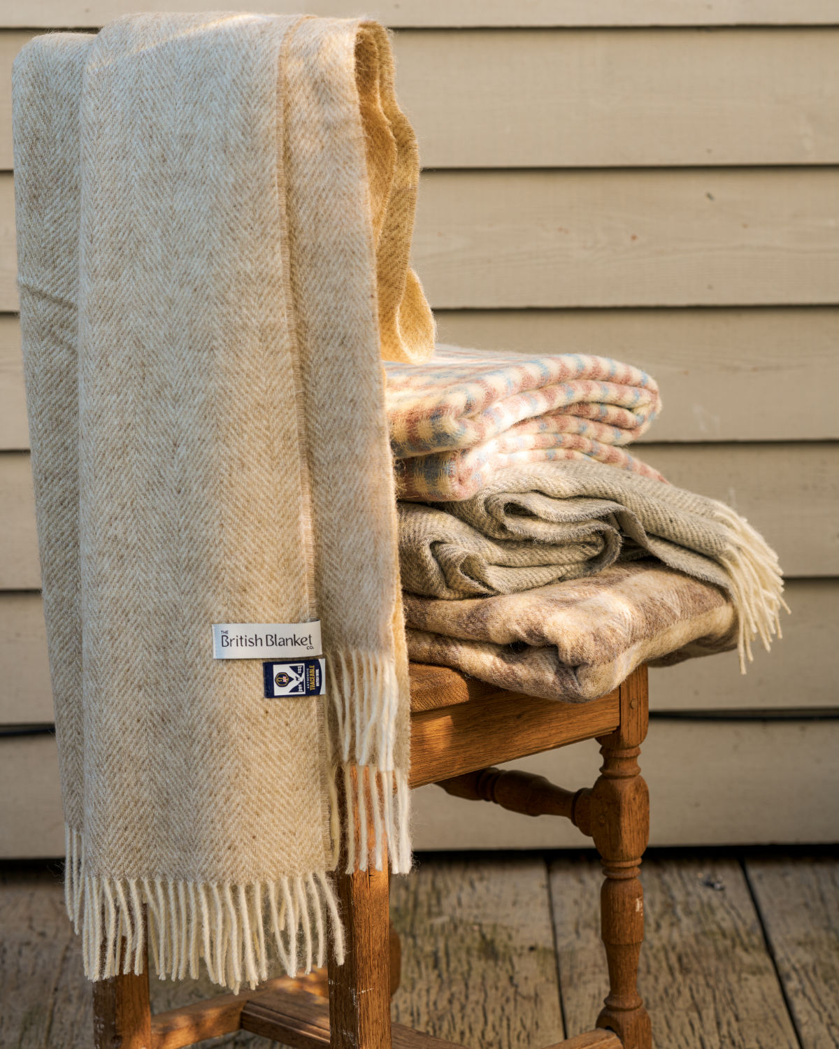 100% British Lambswool Herringbone Blanket: Natural