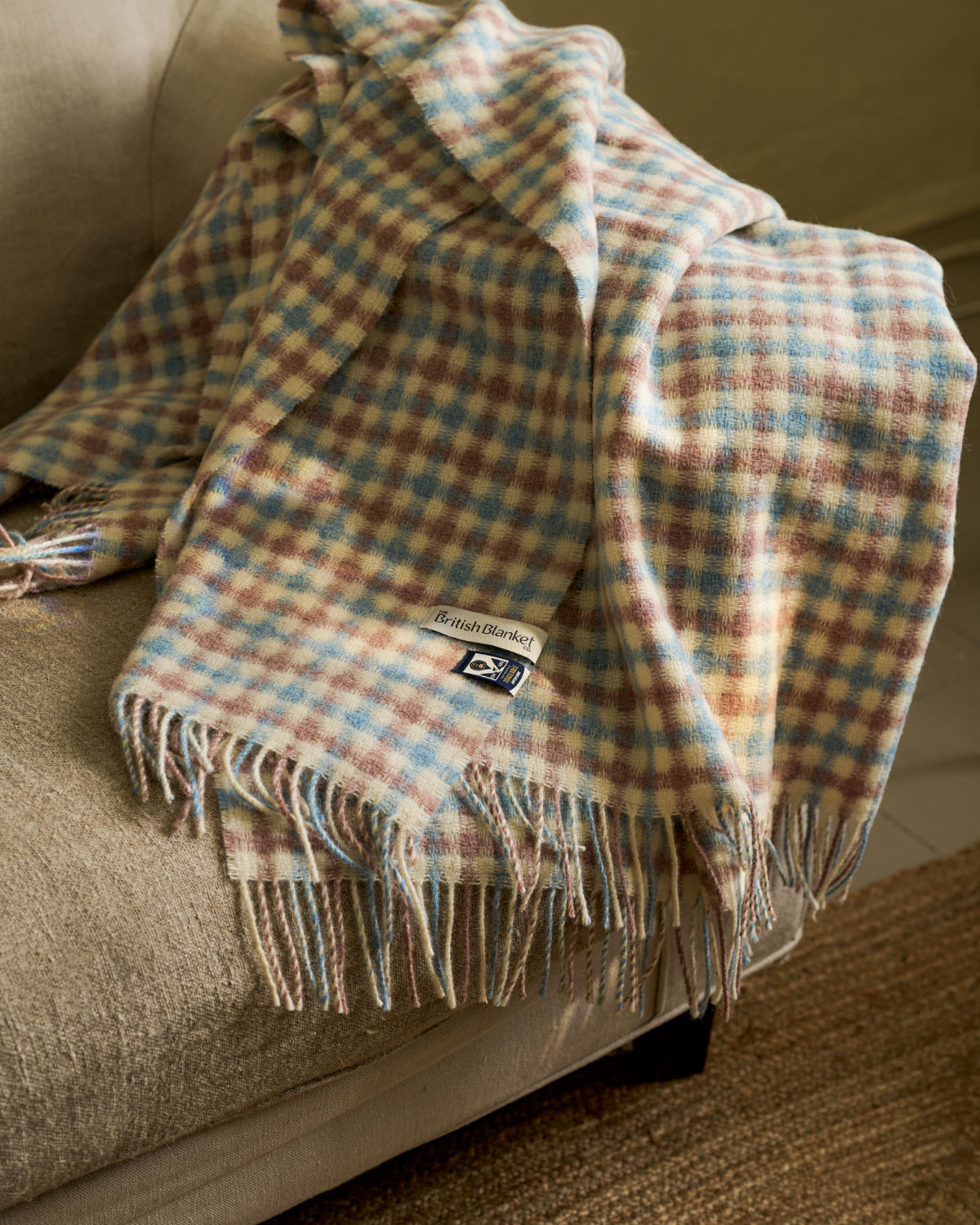 100% British Lambswool Gingham Blanket: Blue