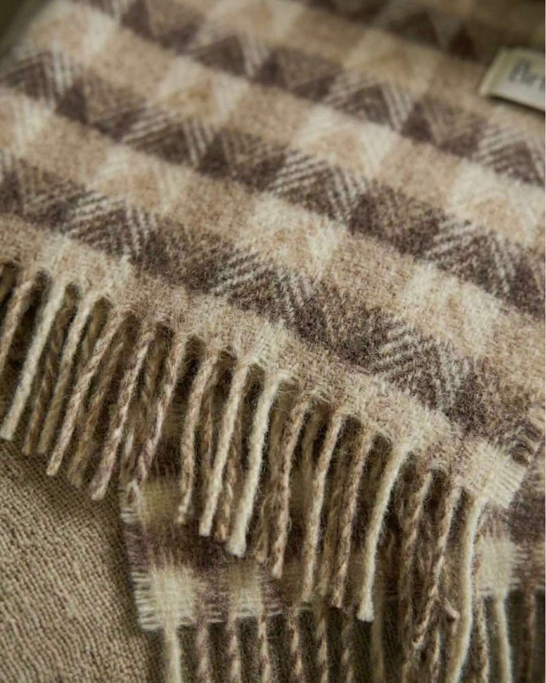 100% British Lambswool Chevron Blanket: Natural