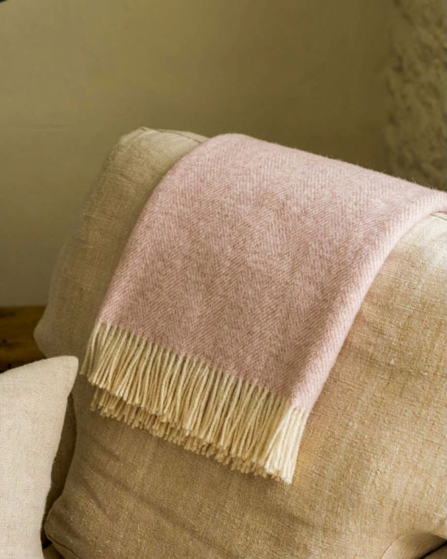 100% British Lambswool Herringbone Blanket: Pink