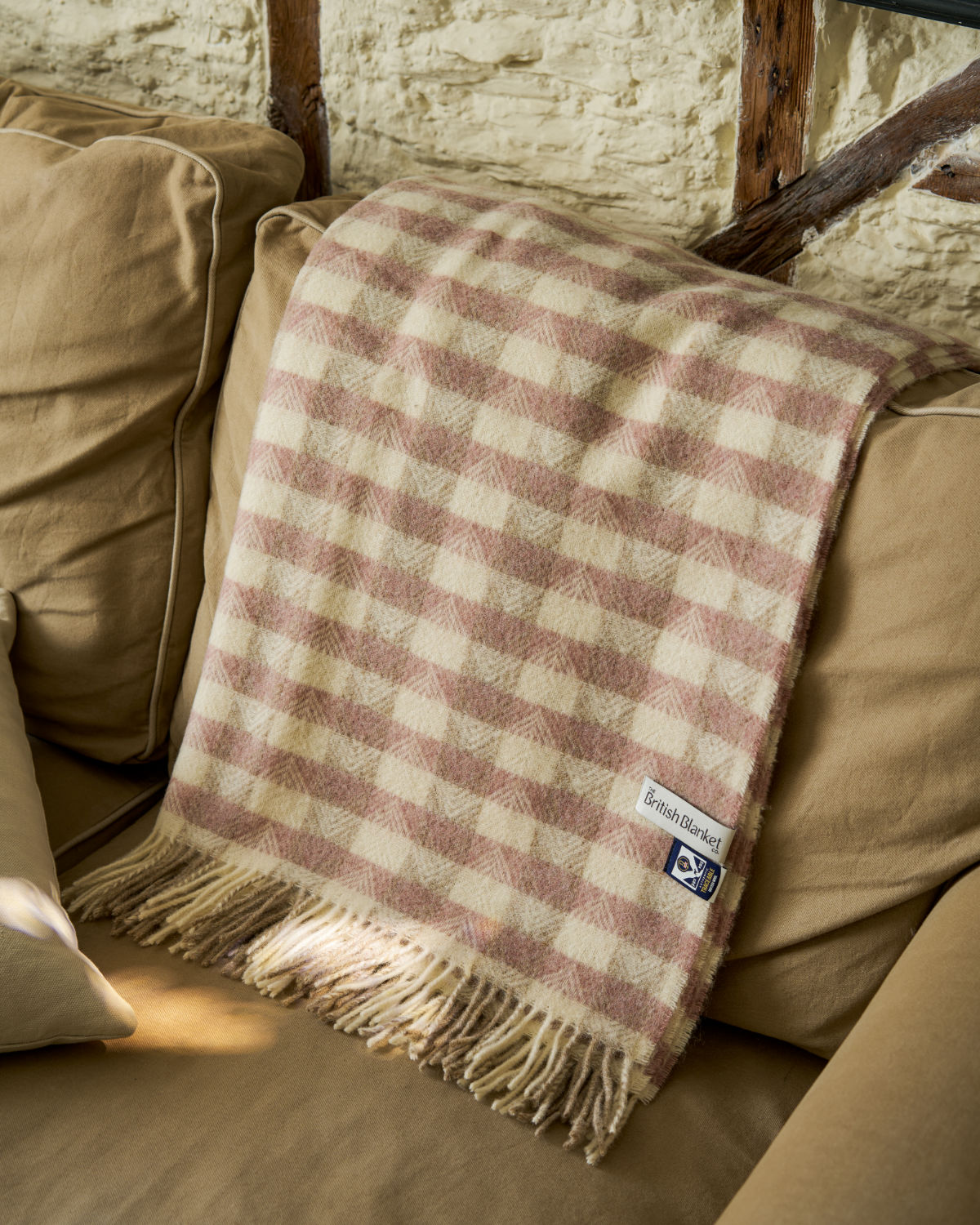100% British Lambswool Chevron Blanket: Pink