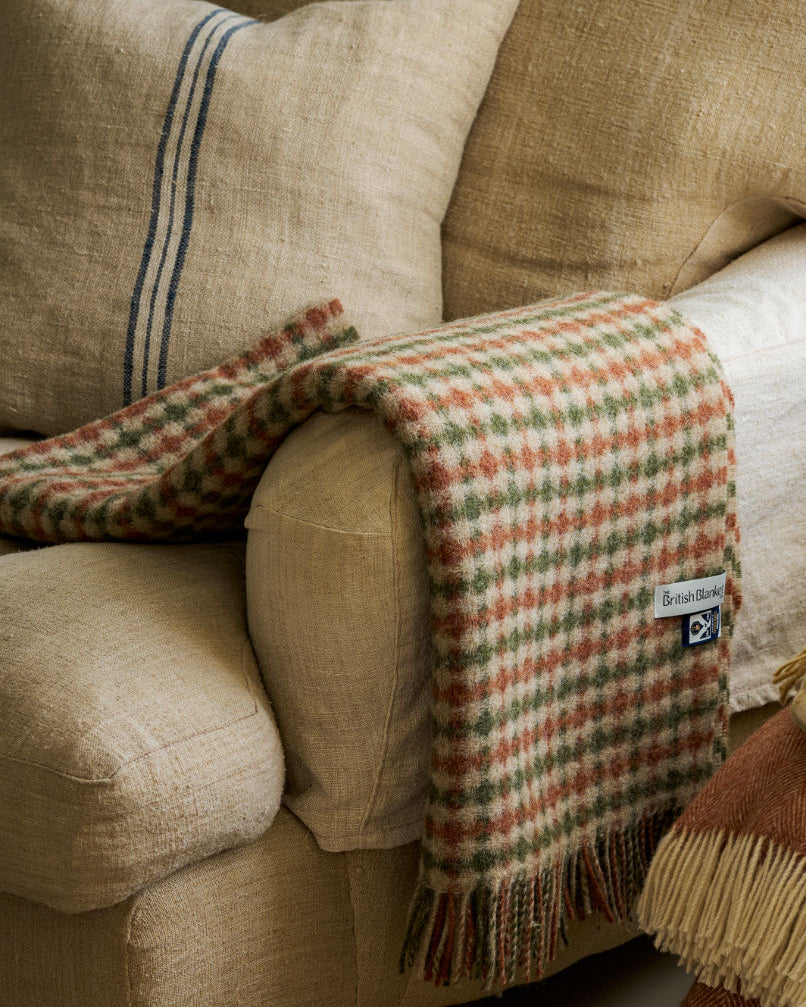 100% British Lambswool Gingham Blanket: Terracotta