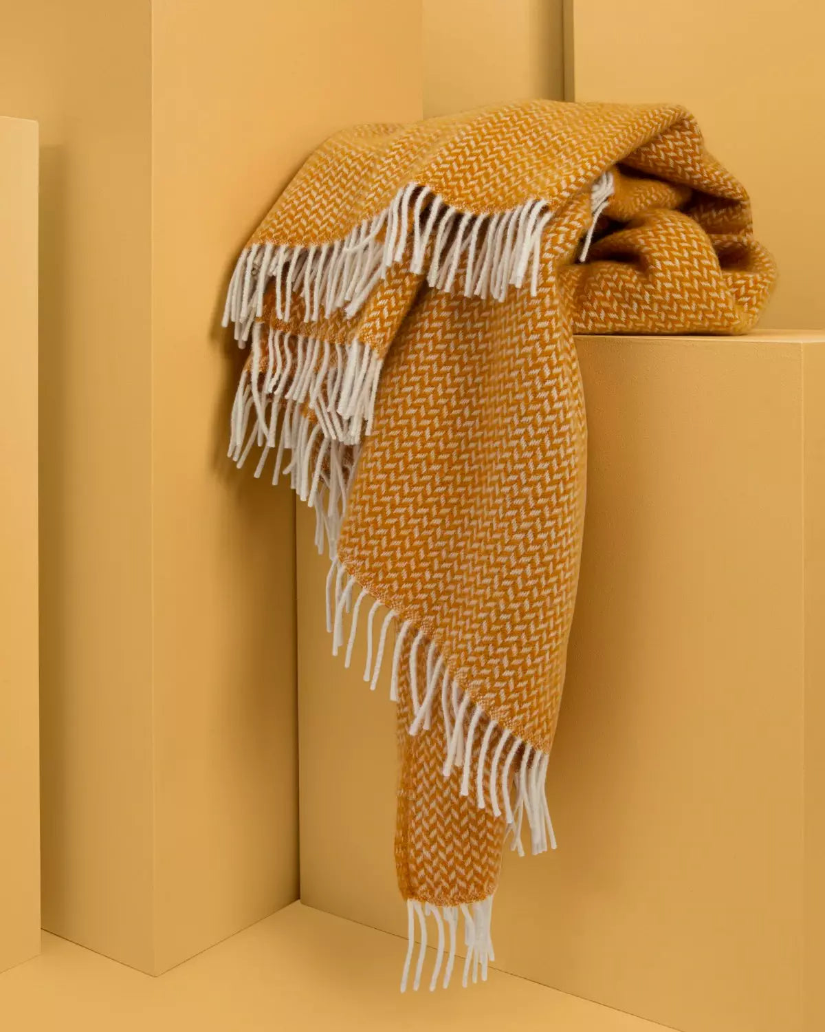 soft wool blanket. yellow. yellow wool. yellow blanket. best wool blankets online. best blankets online. 100% wool. super soft blankets. British wool blankets made from wool. 
