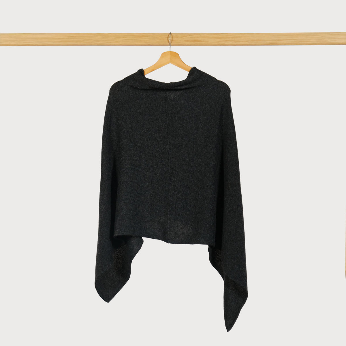Cashmere Blend Poncho: Anthracite