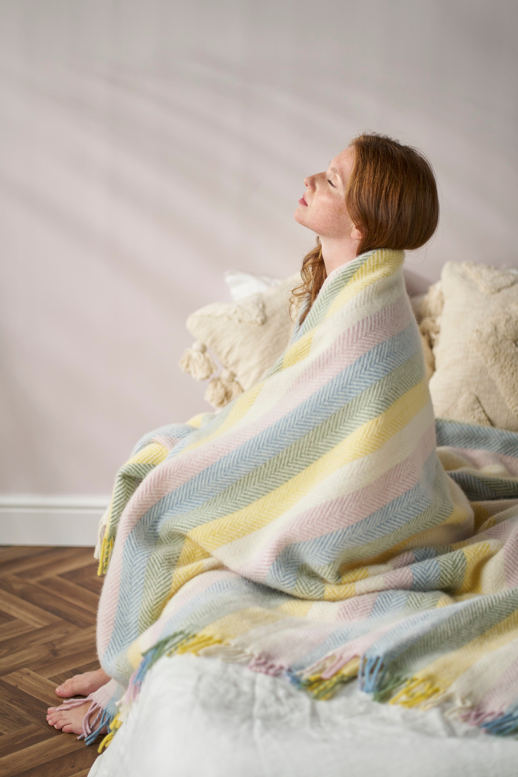 Summer Blanket Gift Box: Rainbow Pastel