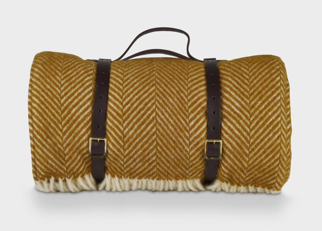 Rowan and Beech Waterproof Picnic Blanket With Straps